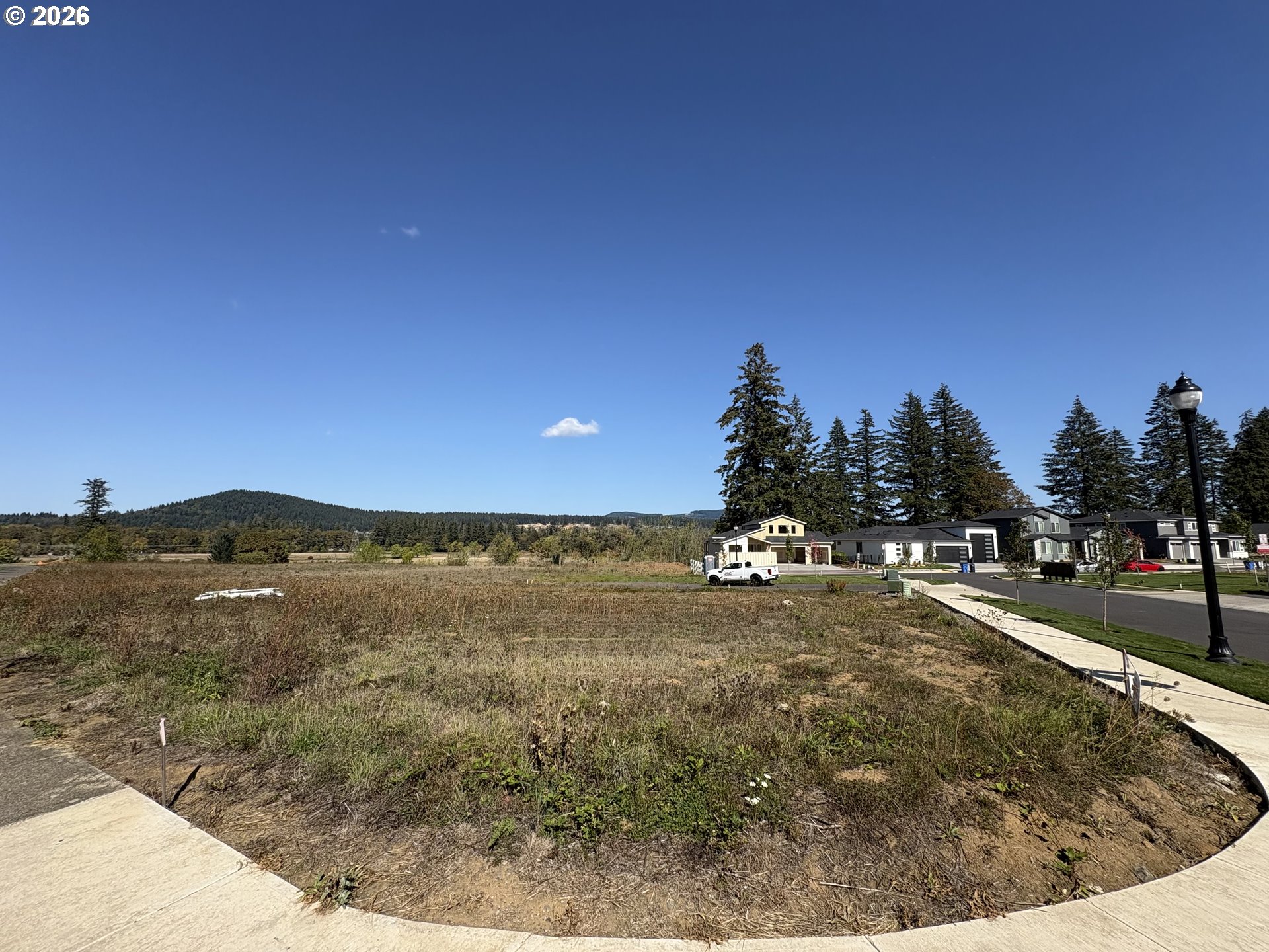 4827 NW CAMAS MEADOWS DR