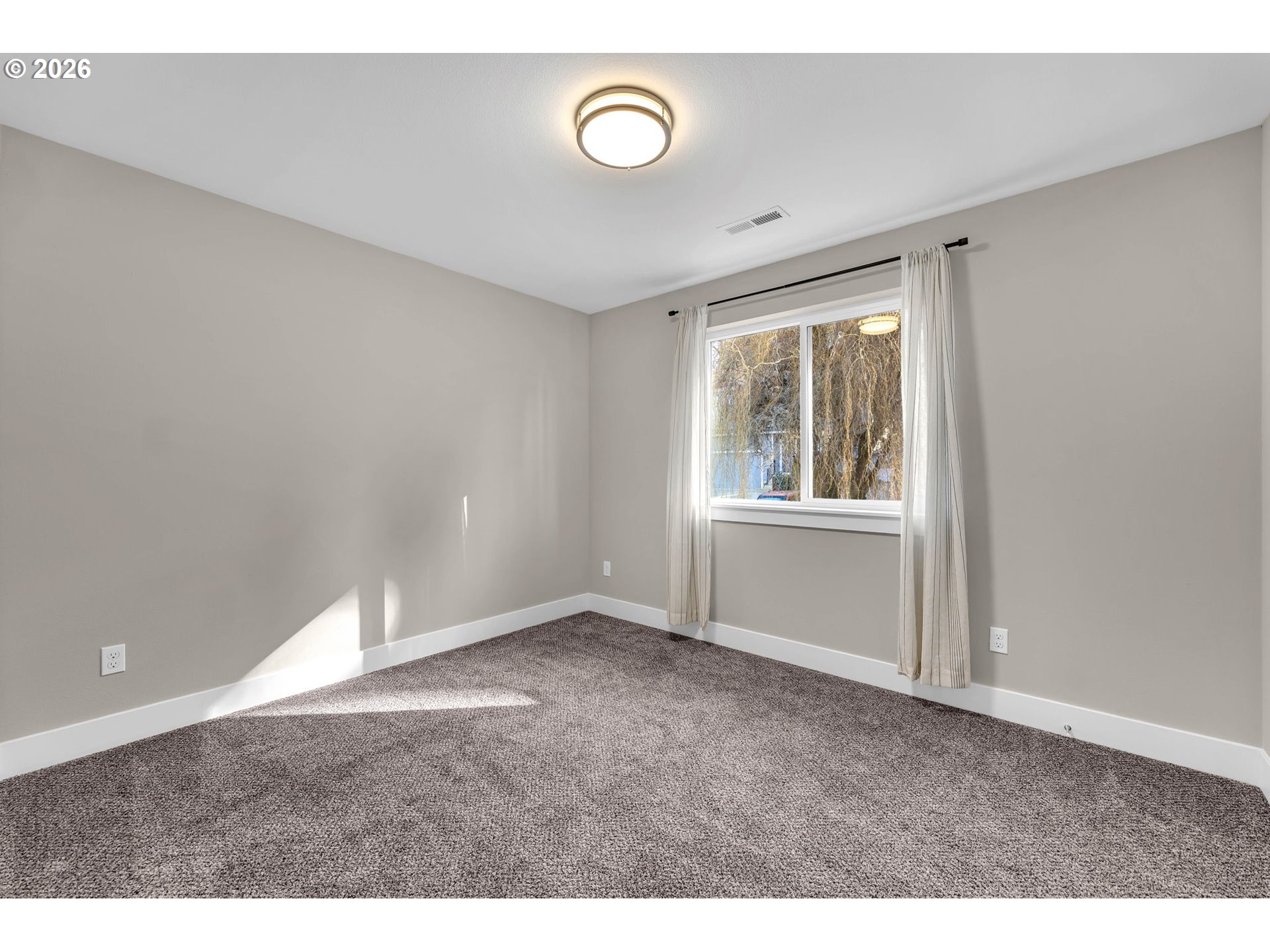 3611 NE MINNEHAHA ST