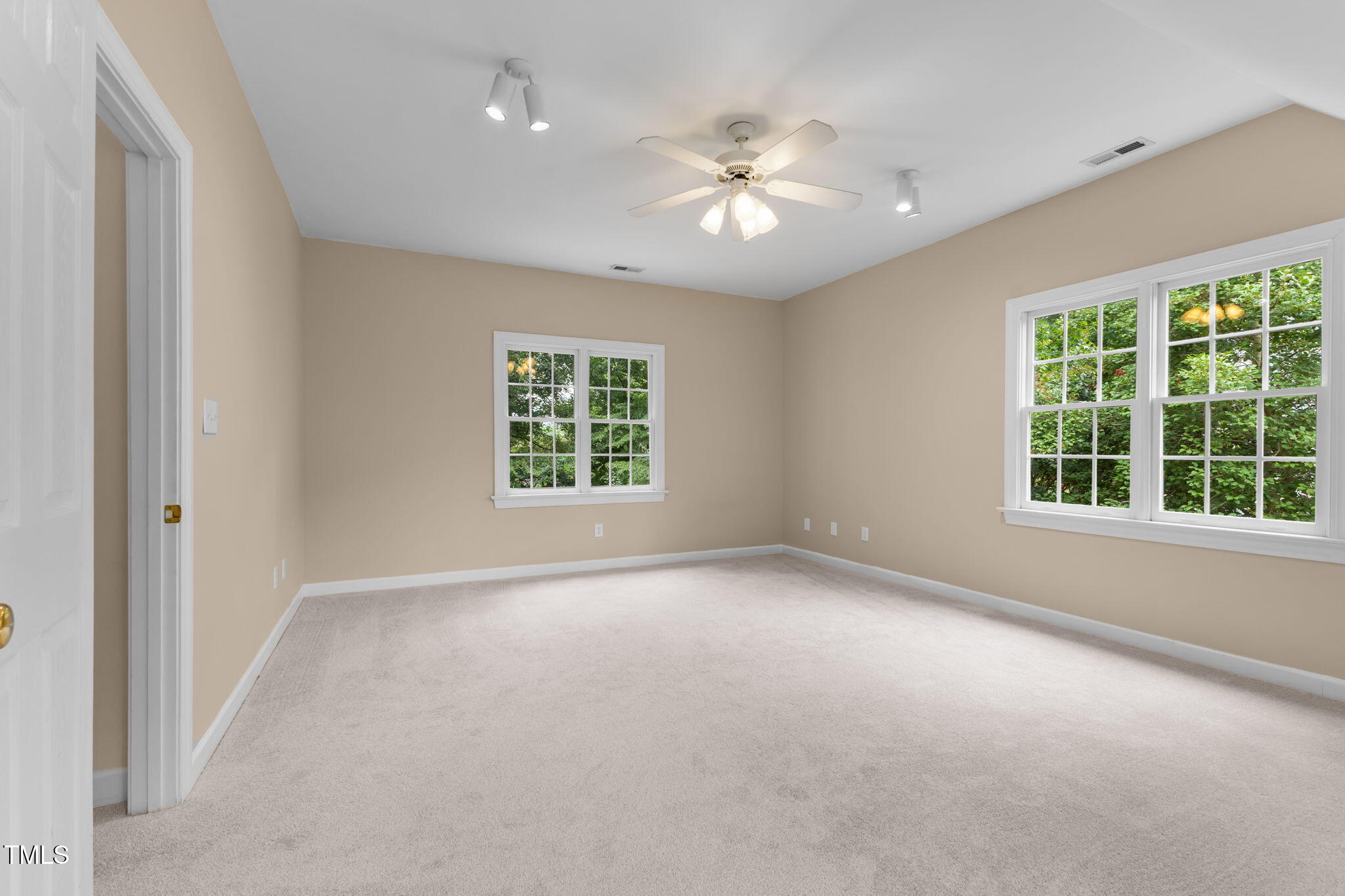 104 Crossway Lane