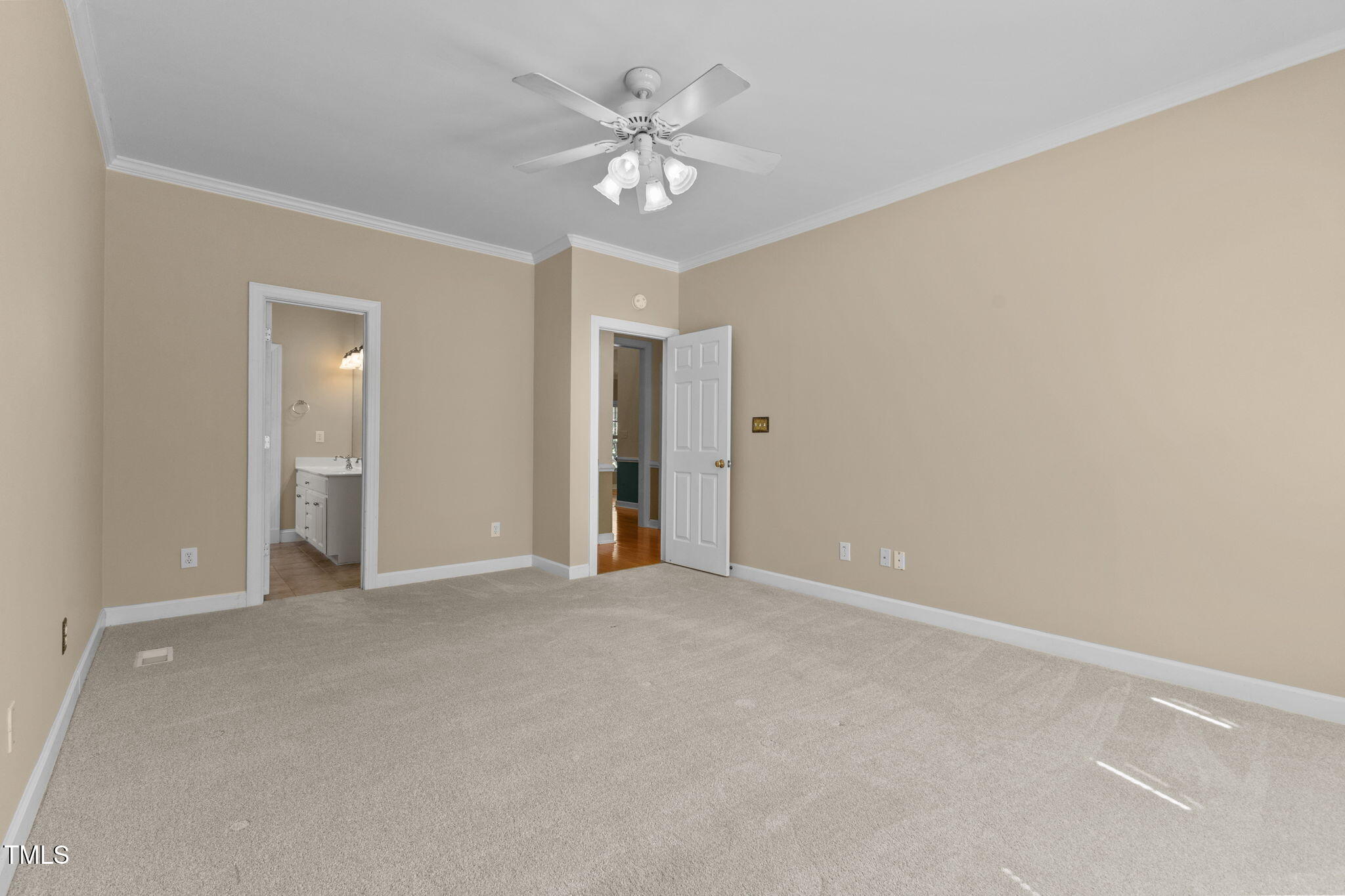 104 Crossway Lane