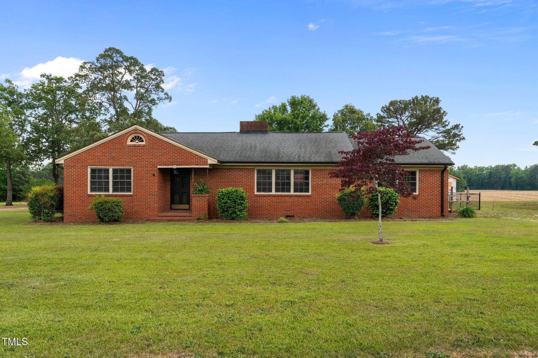 305 W Old Road