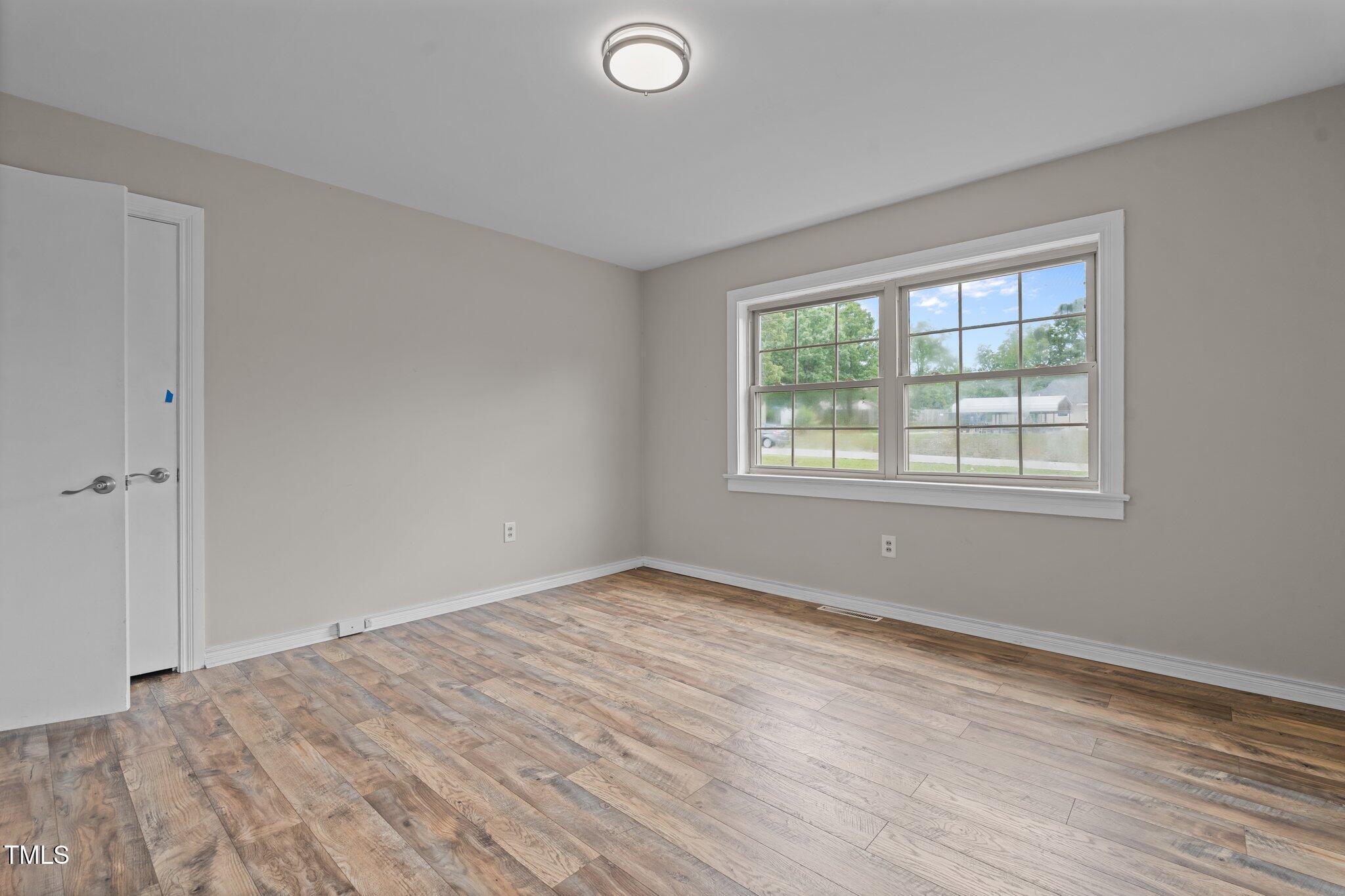 305 W Old Road
