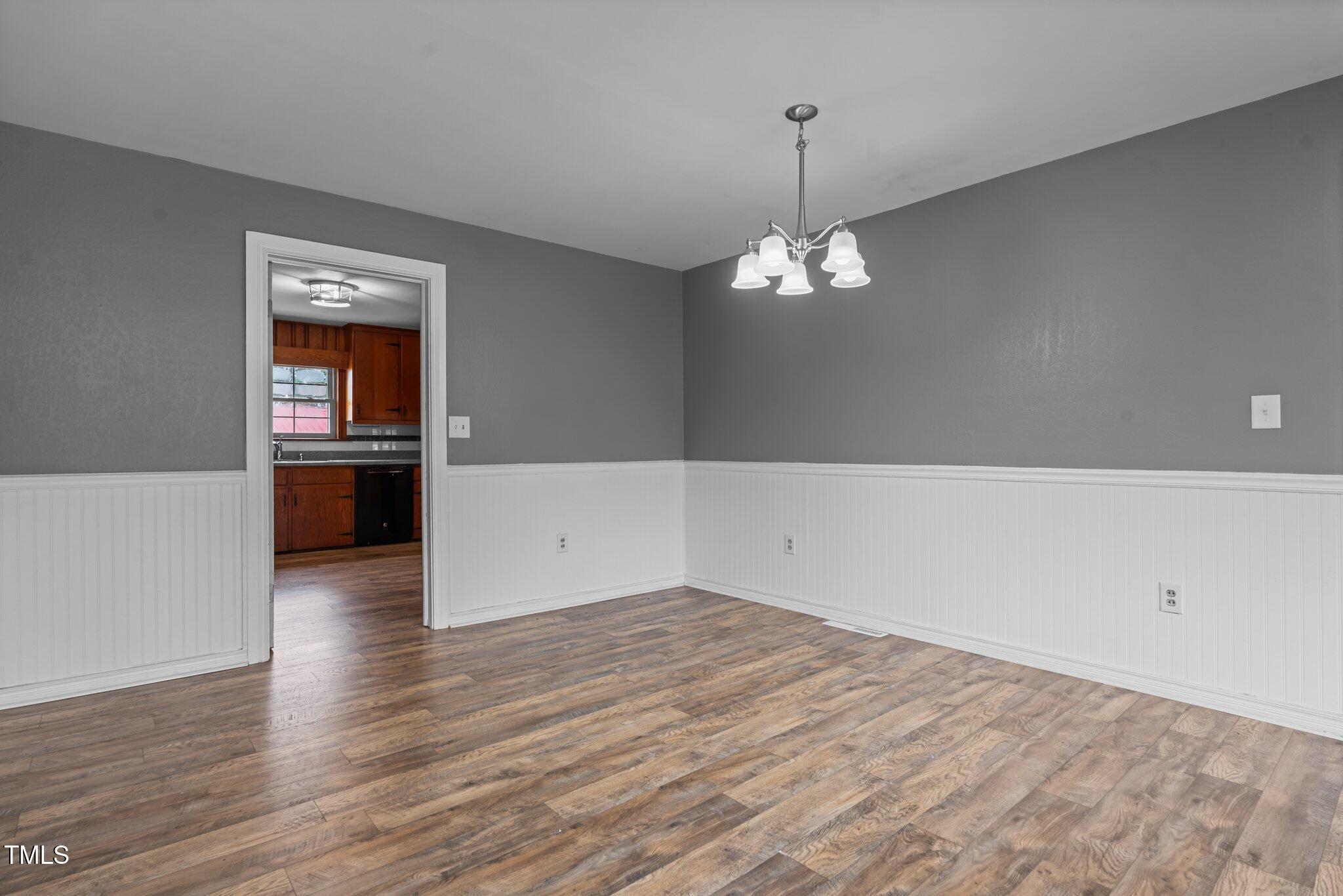 305 W Old Road