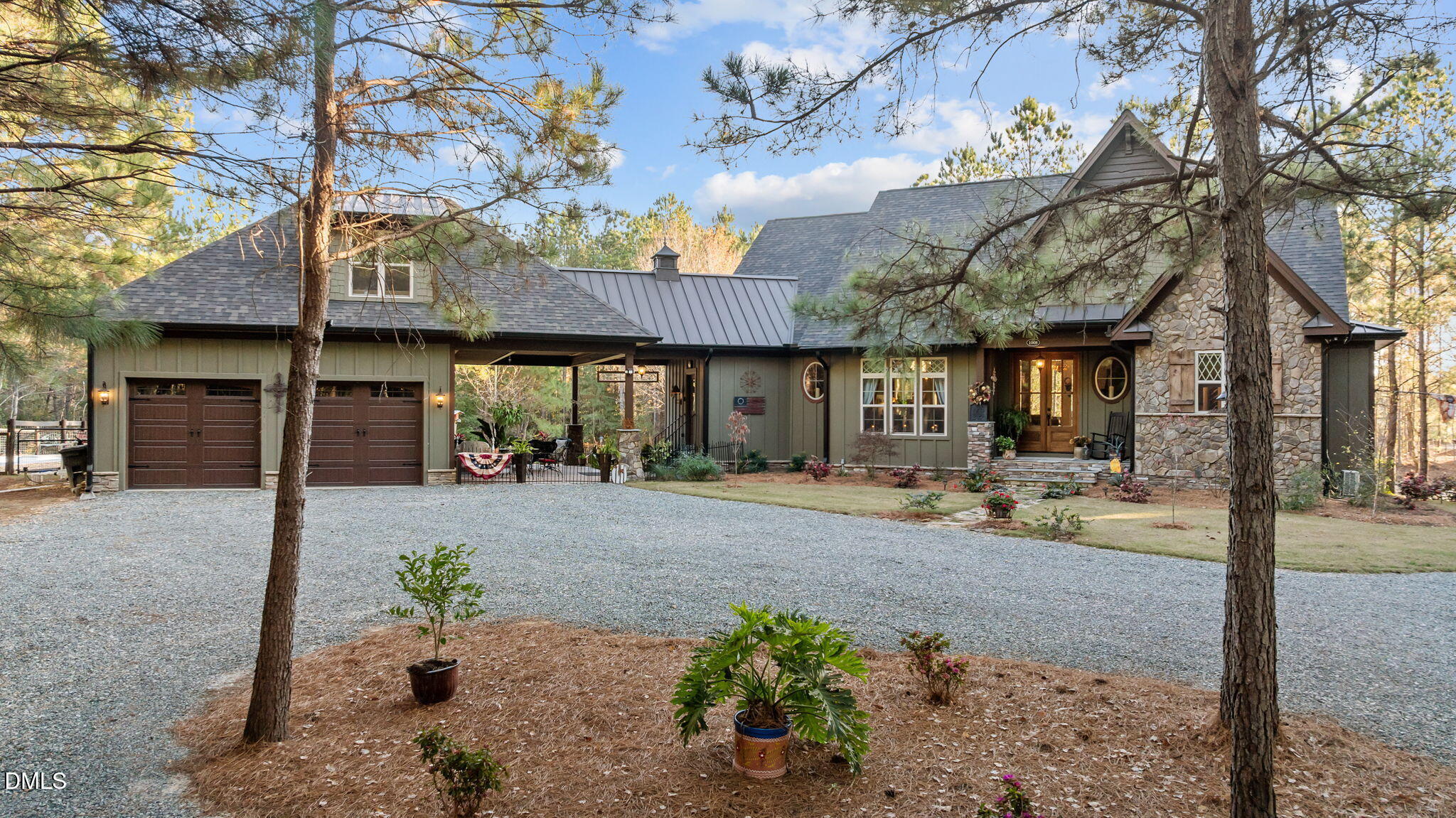 1008 Joe Collins Road