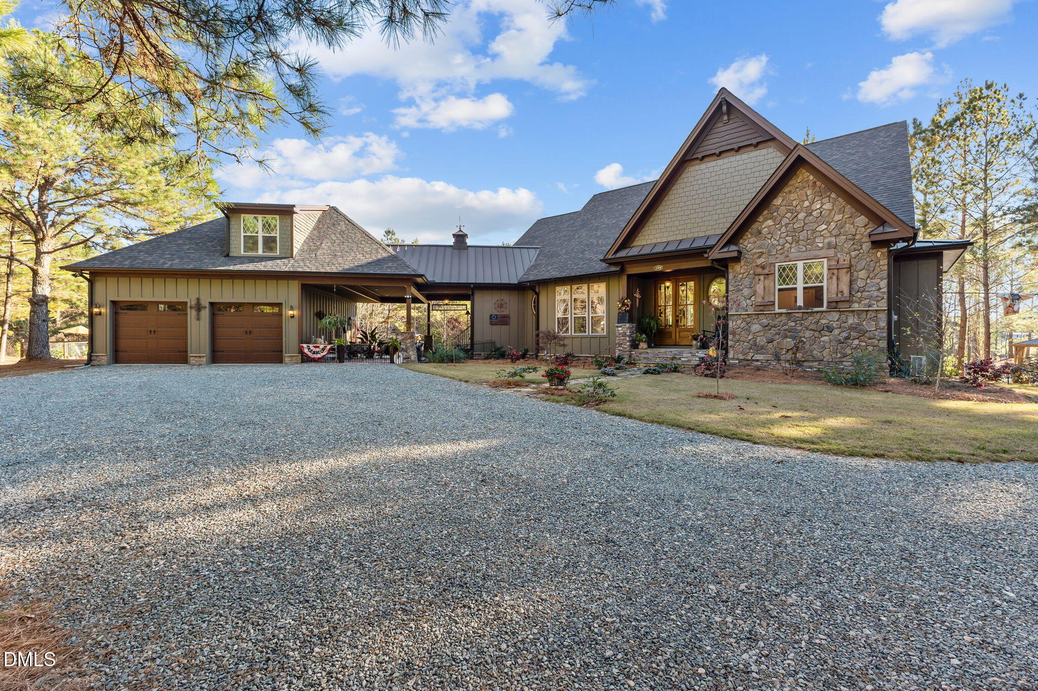 1008 Joe Collins Road