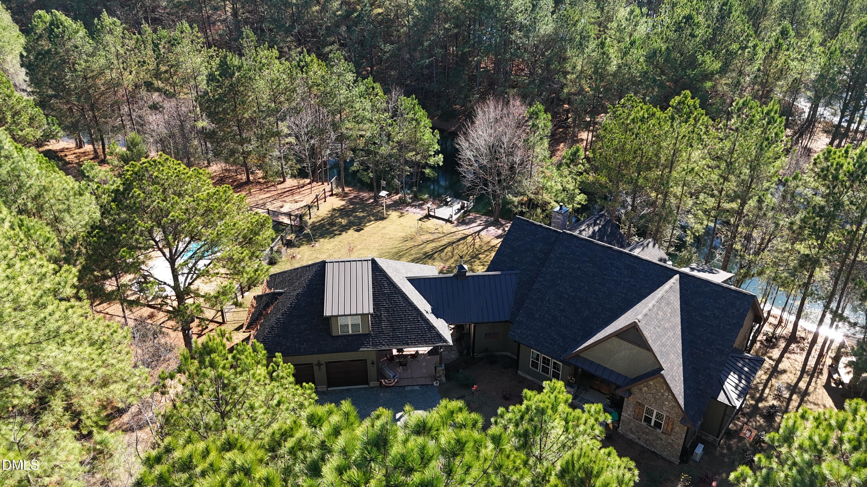 1008 Joe Collins Road