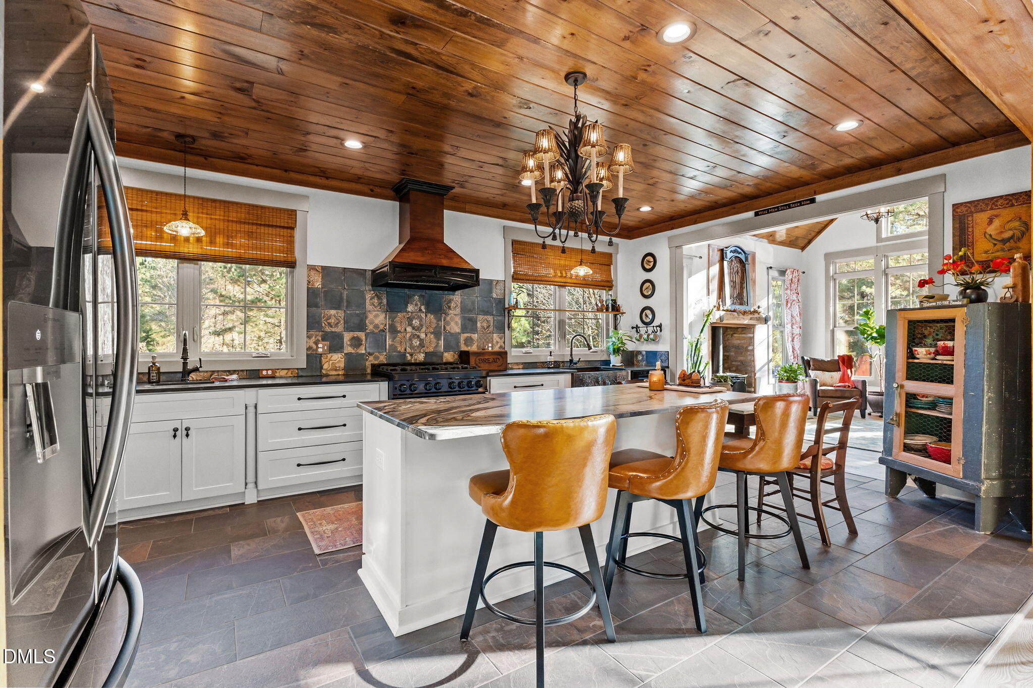 1008 Joe Collins Road