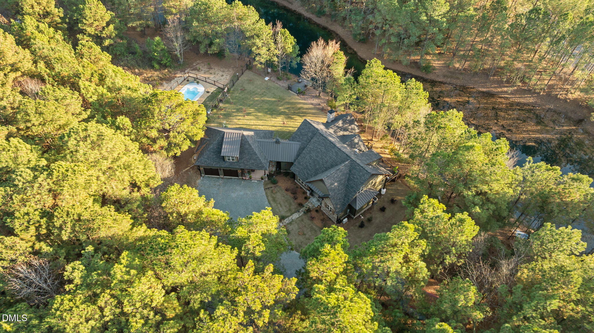 1008 Joe Collins Road