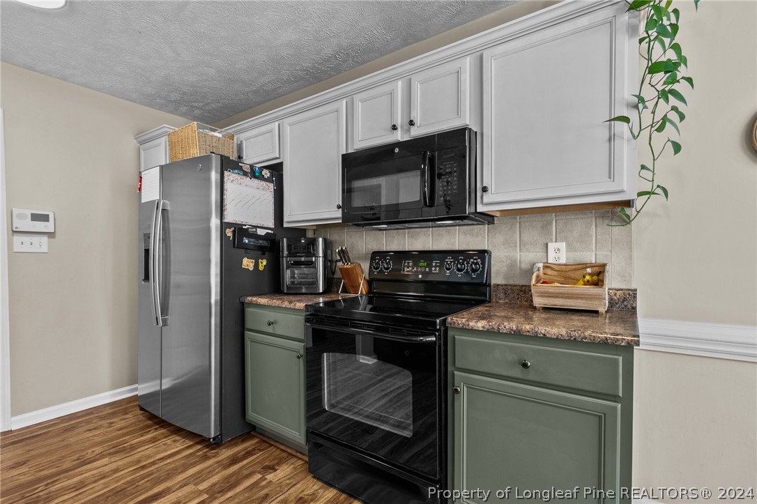 5135 Goshawk Drive