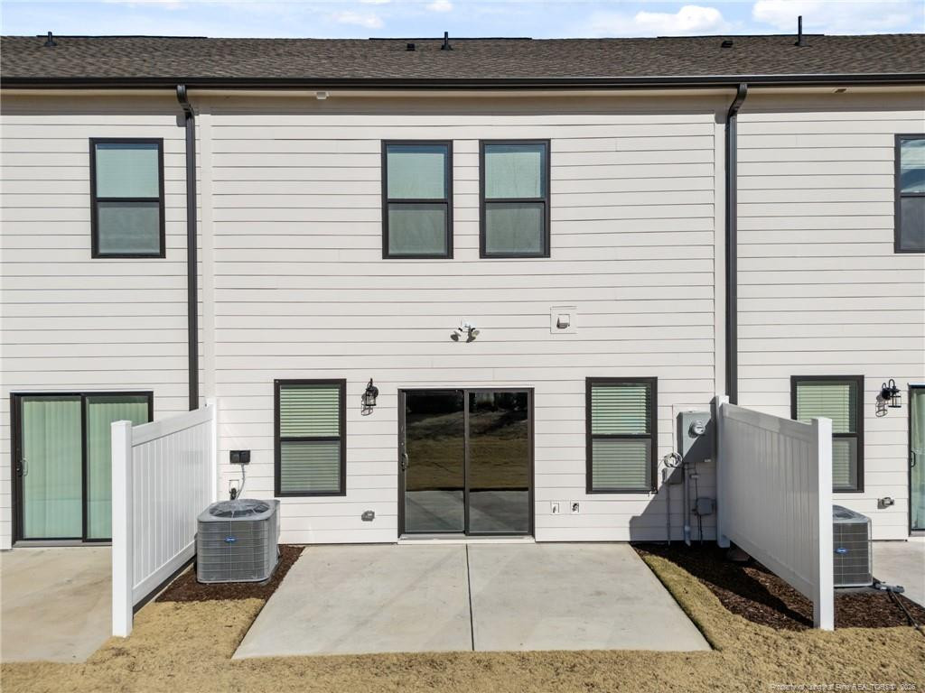 96 Periwinkle Place