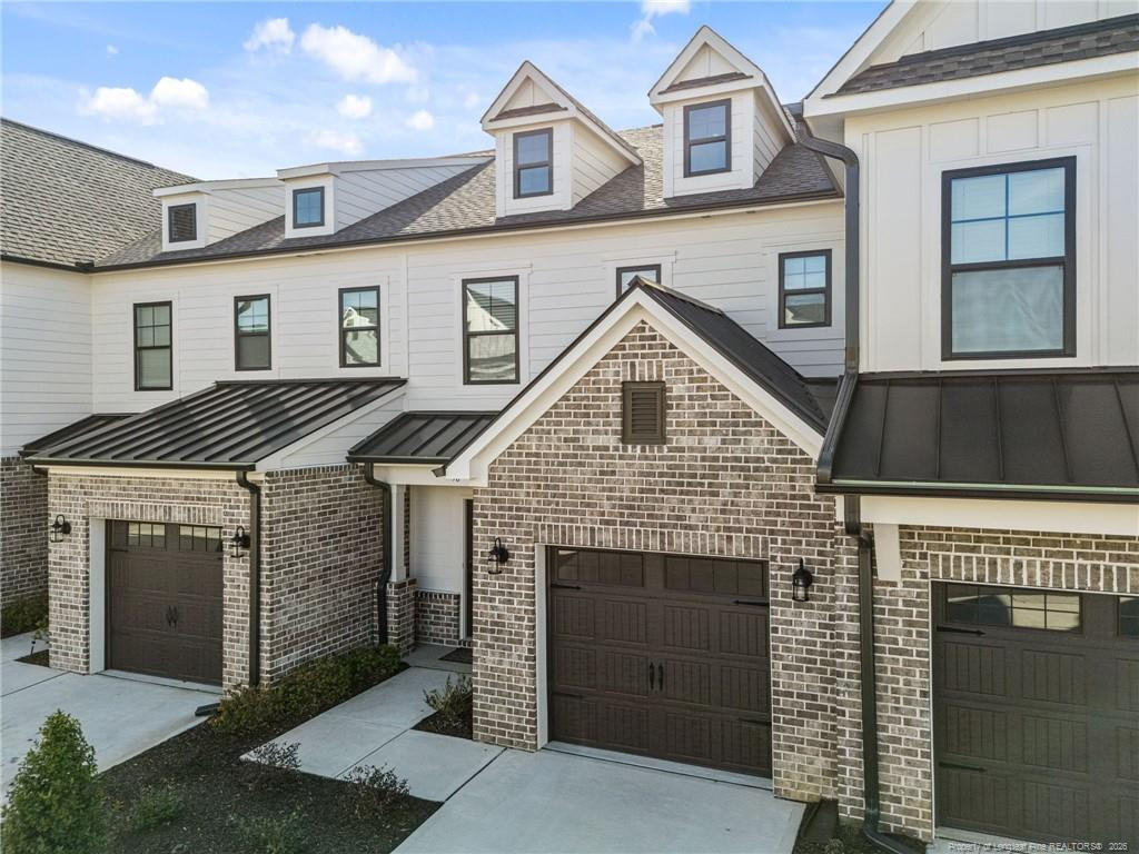 96 Periwinkle Place