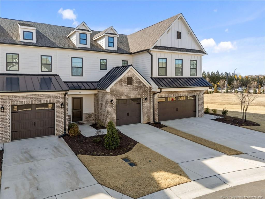 96 Periwinkle Place