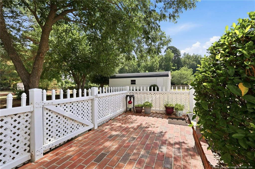 1118 Warren Road
