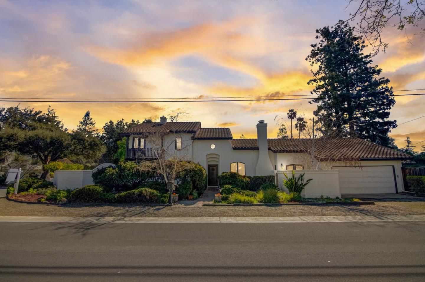 903 Paradise Way