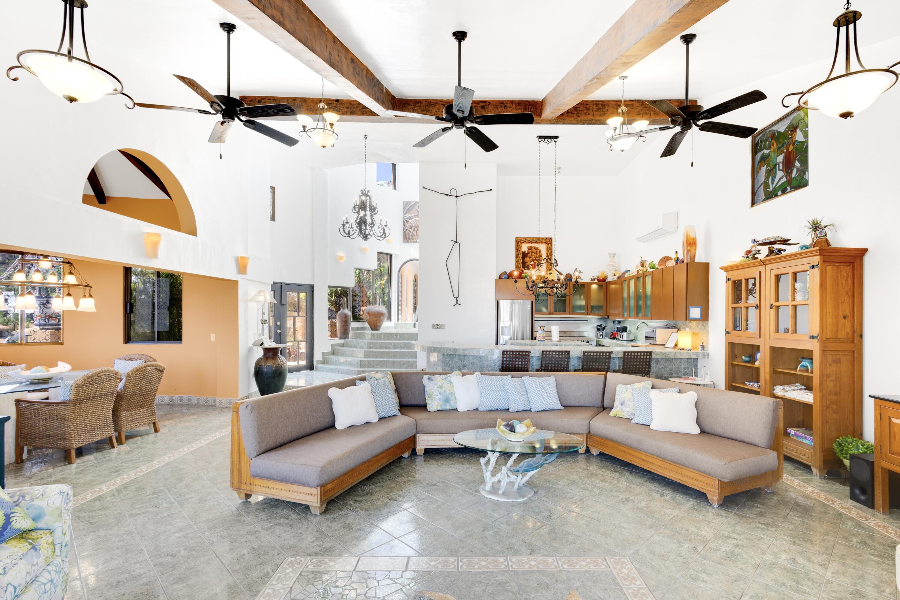 9 CAMINO DEL CONEJO, CASA FLAMINGO