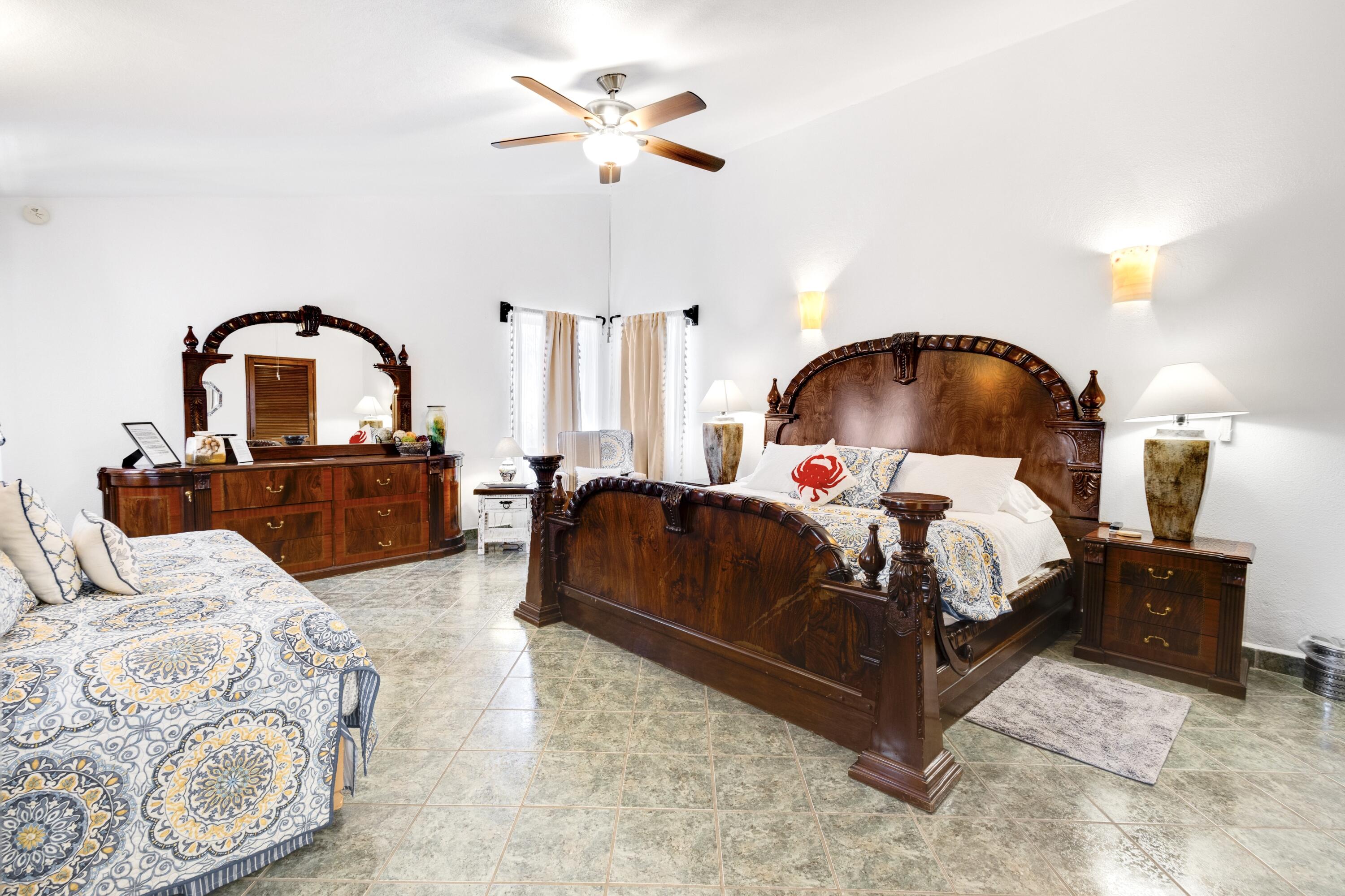9 CAMINO DEL CONEJO, CASA FLAMINGO