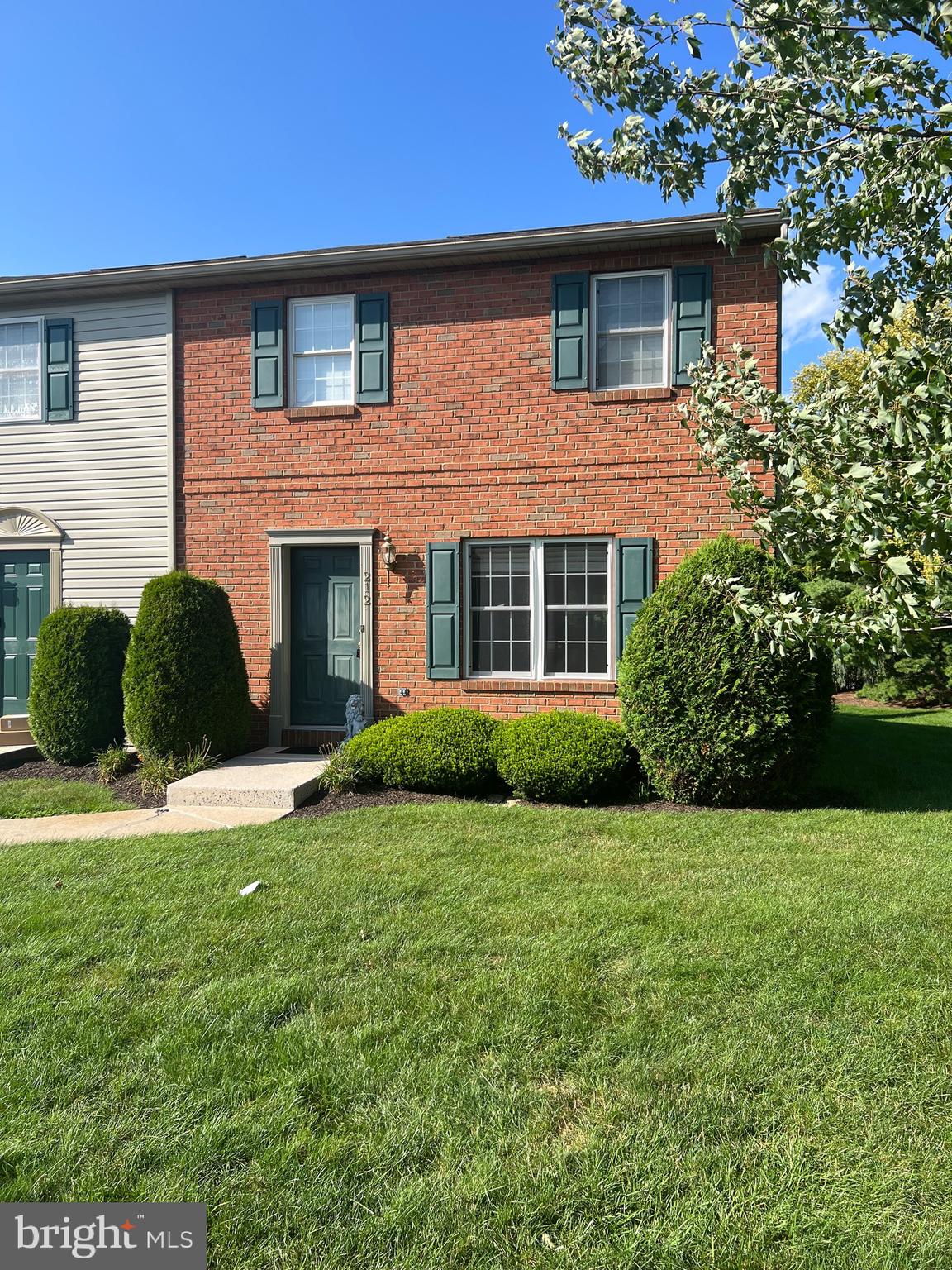 212 Nicole Way