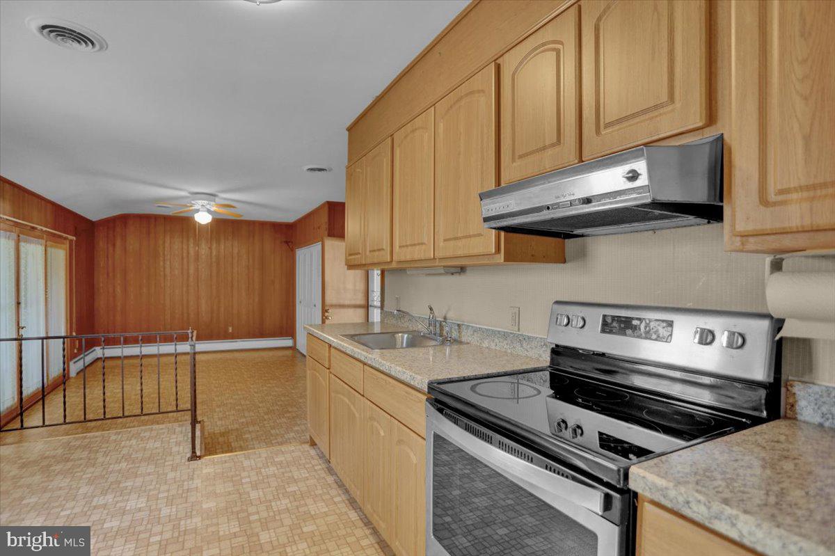 1645 Sherwood Rd