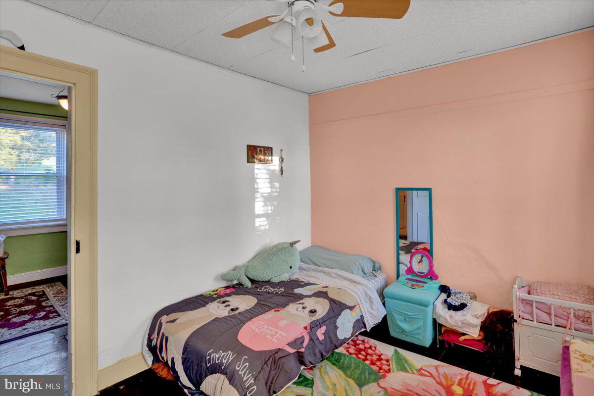 1803 Weavertown Rd