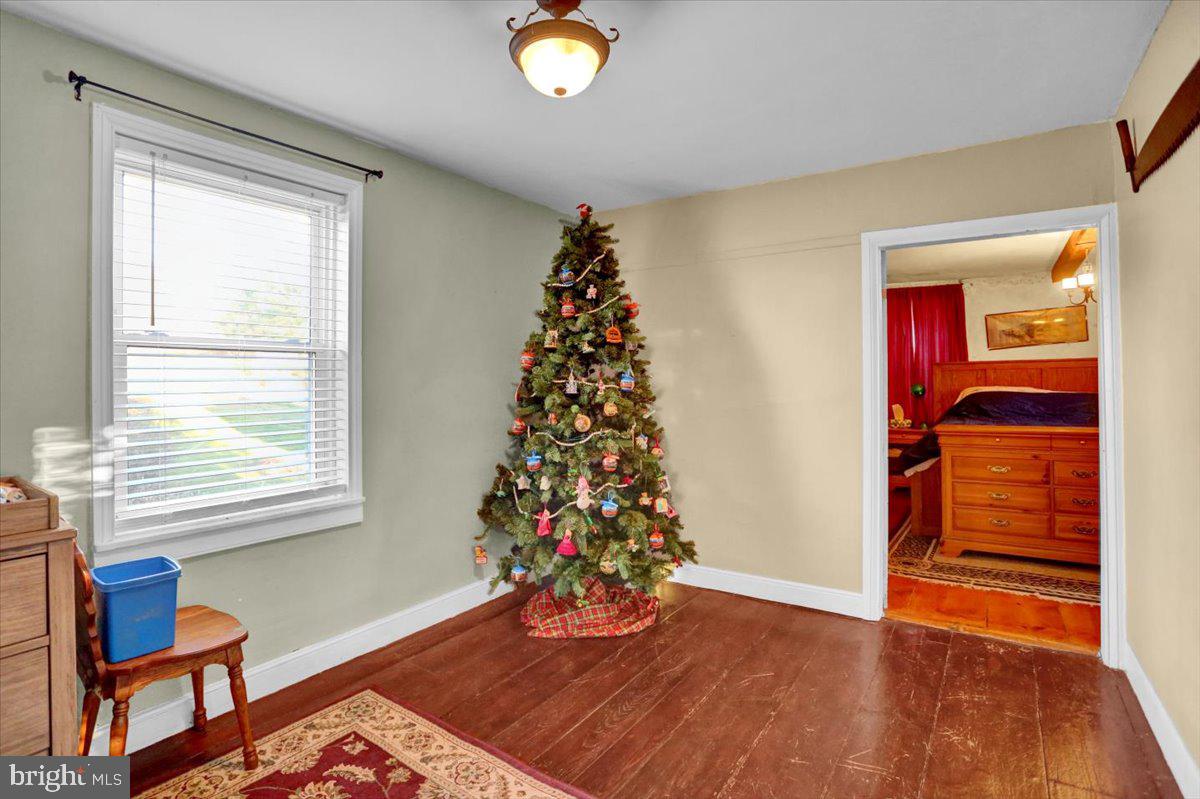 1803 Weavertown Rd