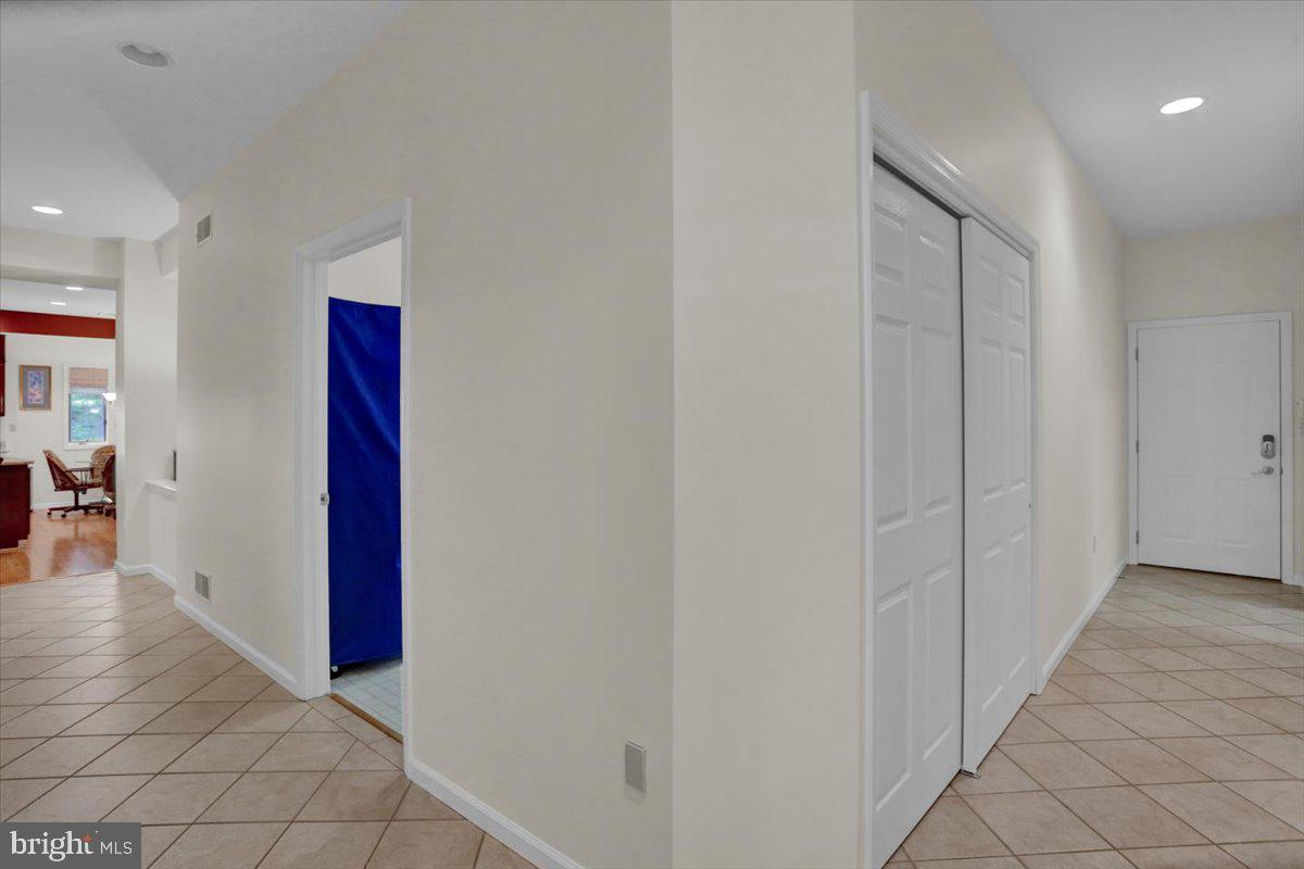 30 Kendall Dr