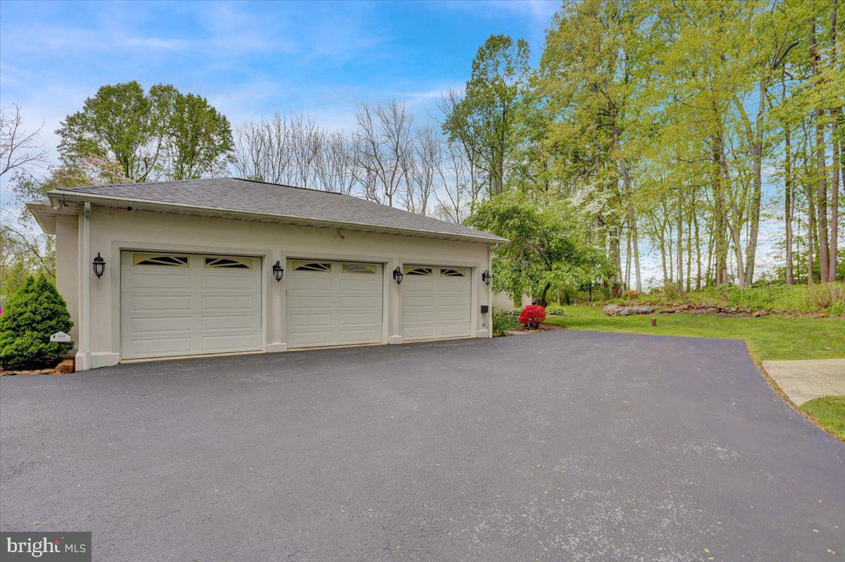 30 Kendall Dr