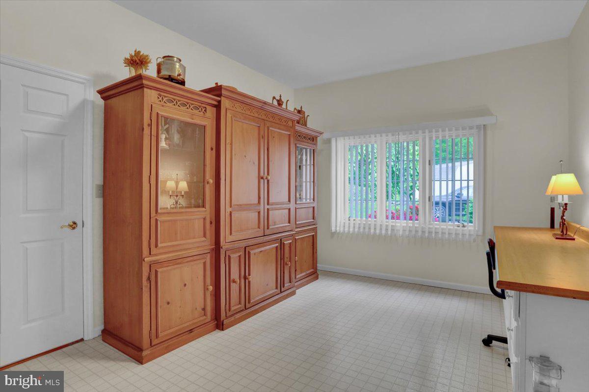 30 Kendall Dr