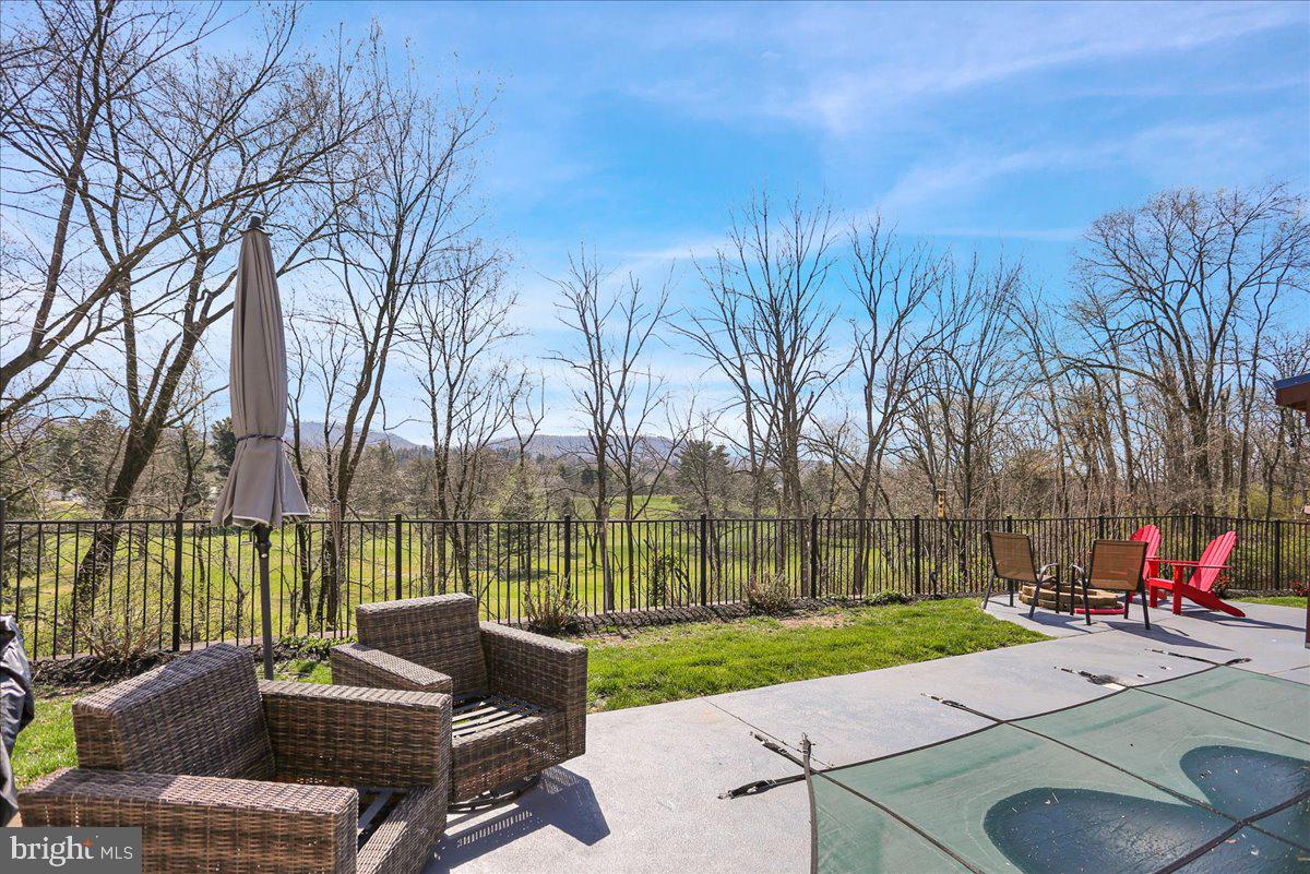20 Sawgrass Dr