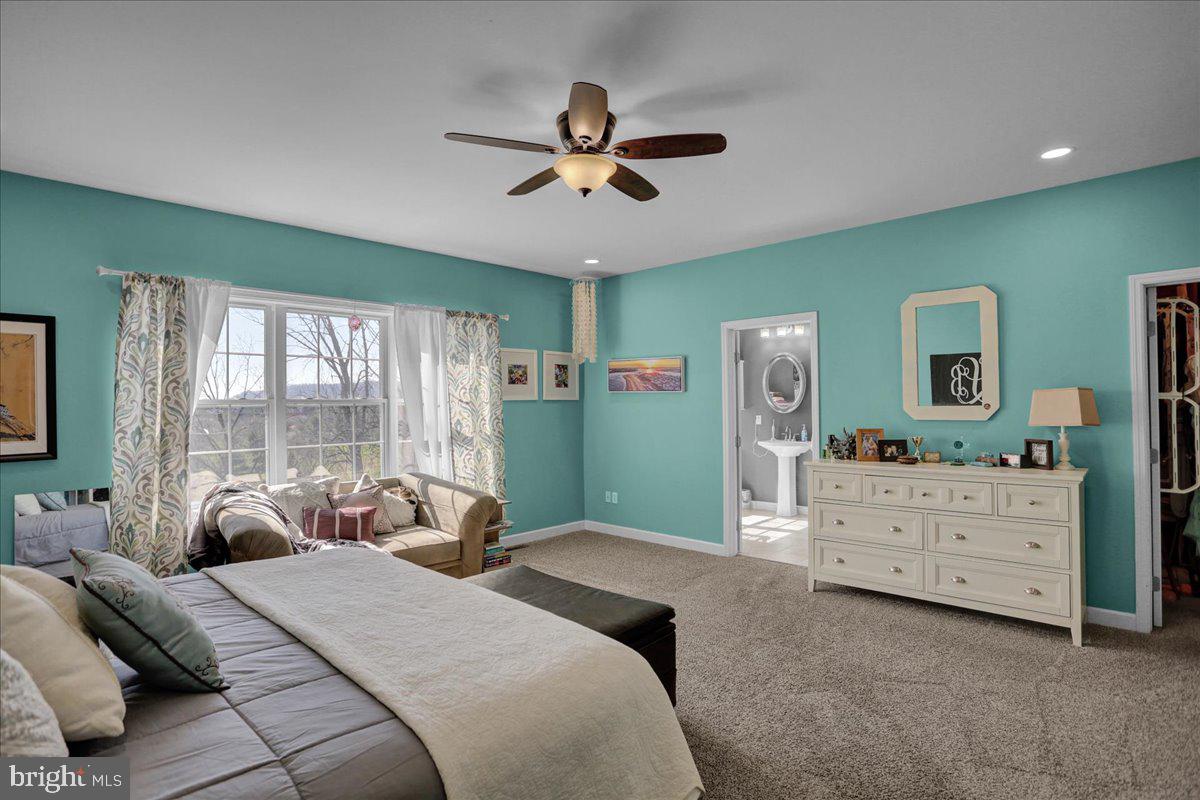 20 Sawgrass Dr
