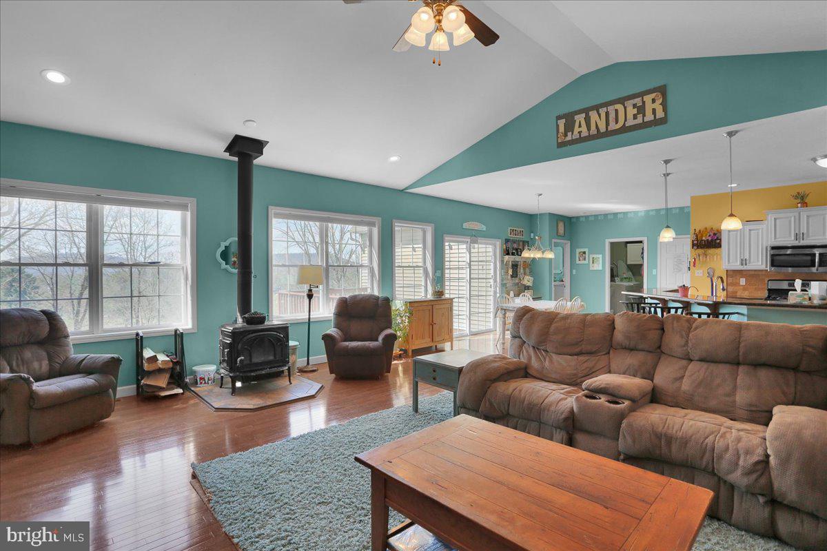 20 Sawgrass Dr