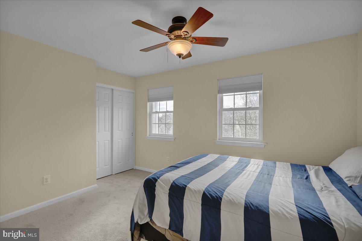 26 Bowes Ln