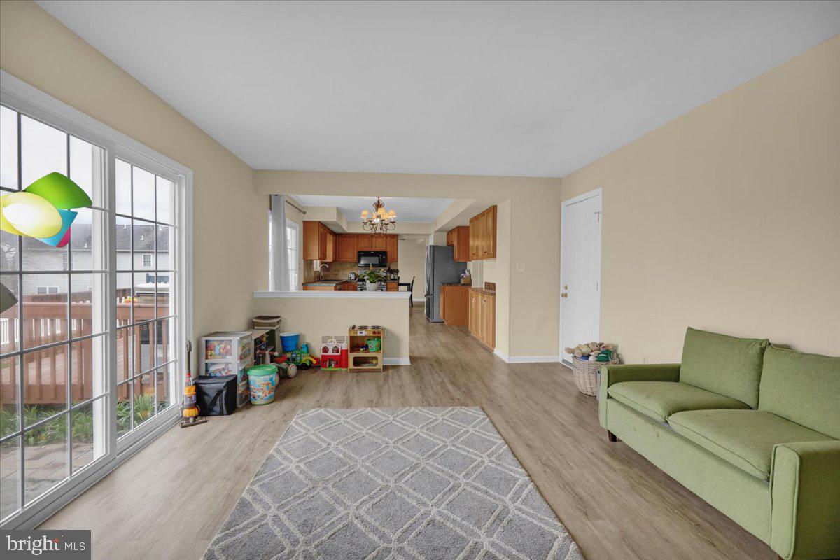 26 Bowes Ln
