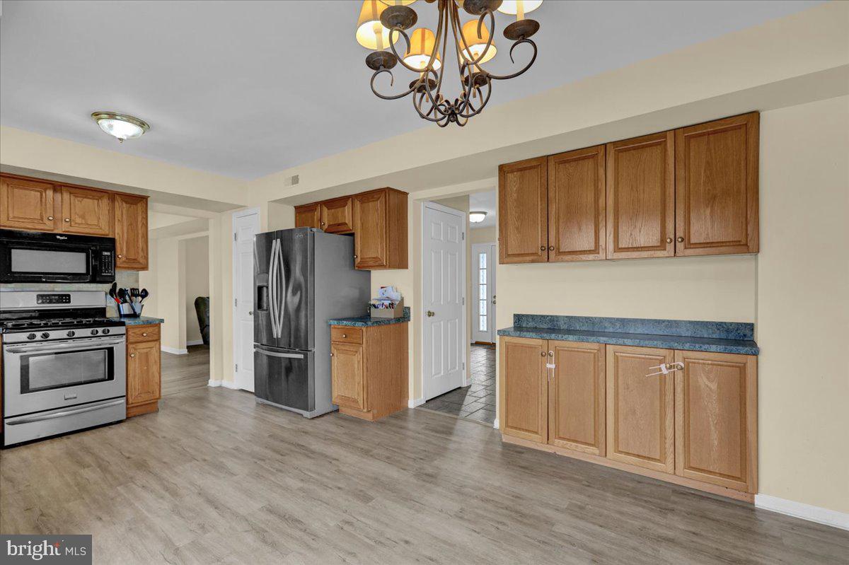 26 Bowes Ln
