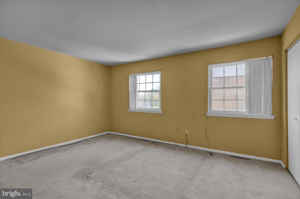 22 Nassau Ct