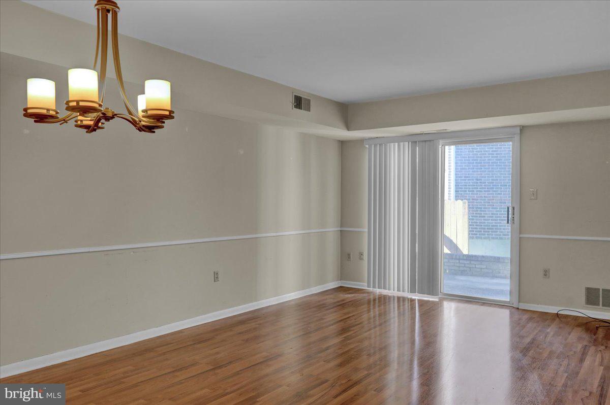22 Nassau Ct