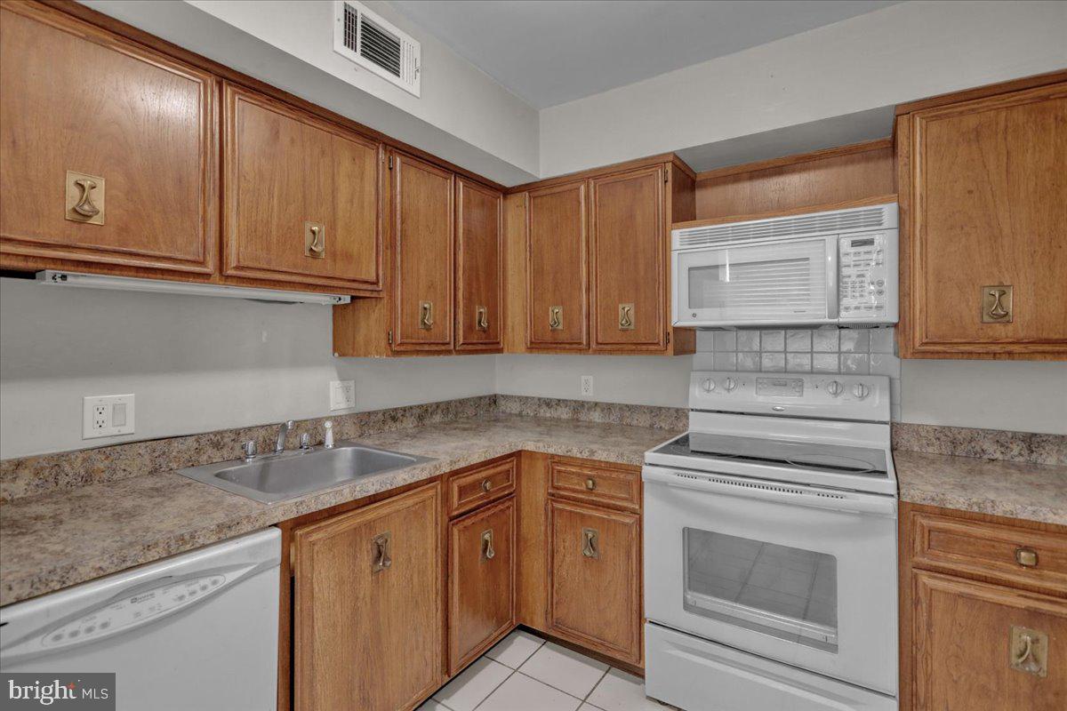 22 Nassau Ct