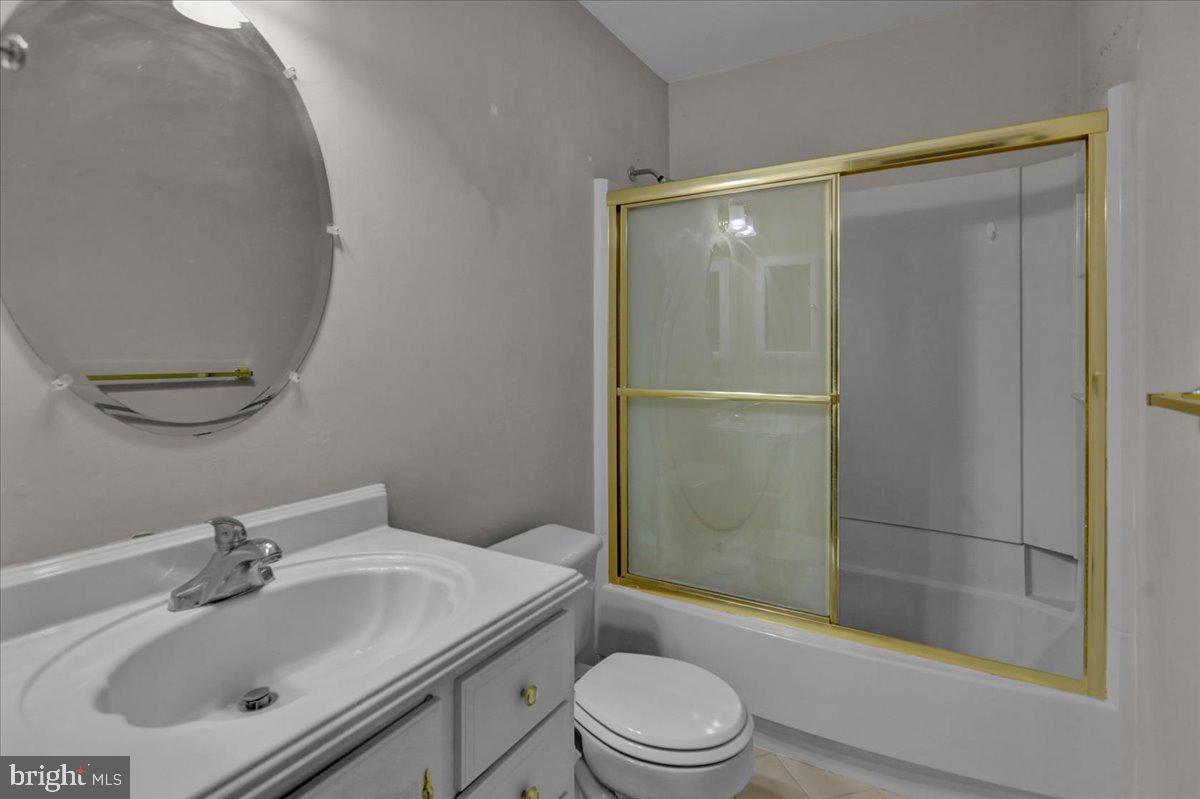 22 Nassau Ct