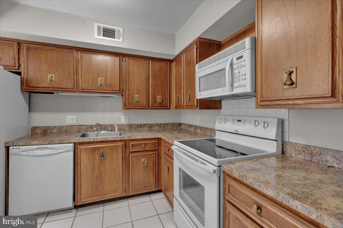 22 Nassau Ct