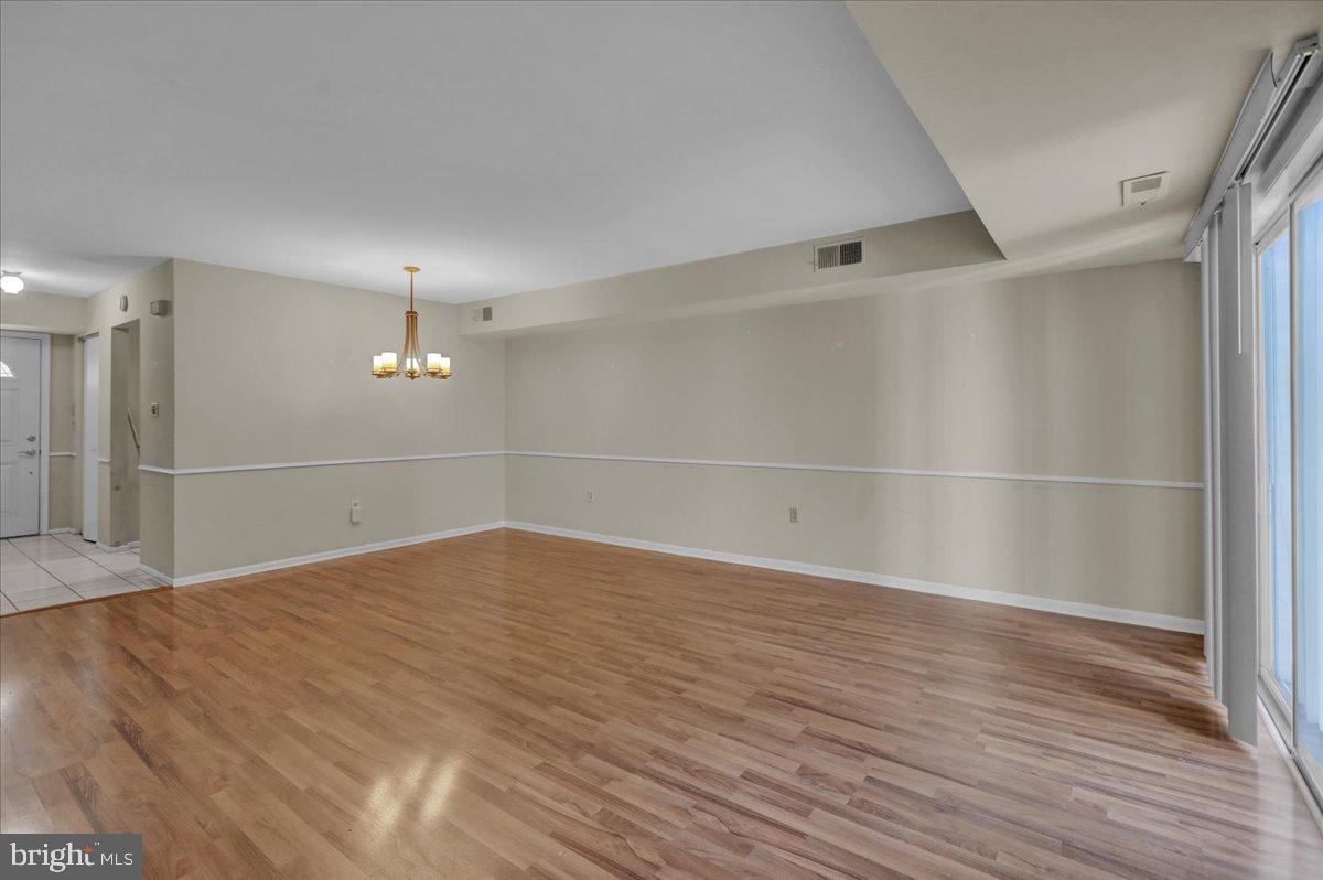 22 Nassau Ct