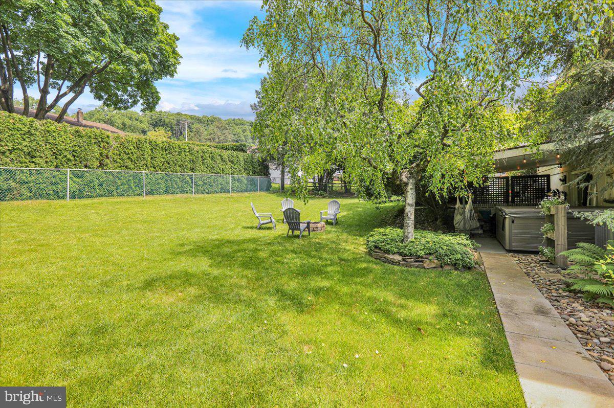 5 Lori Ct