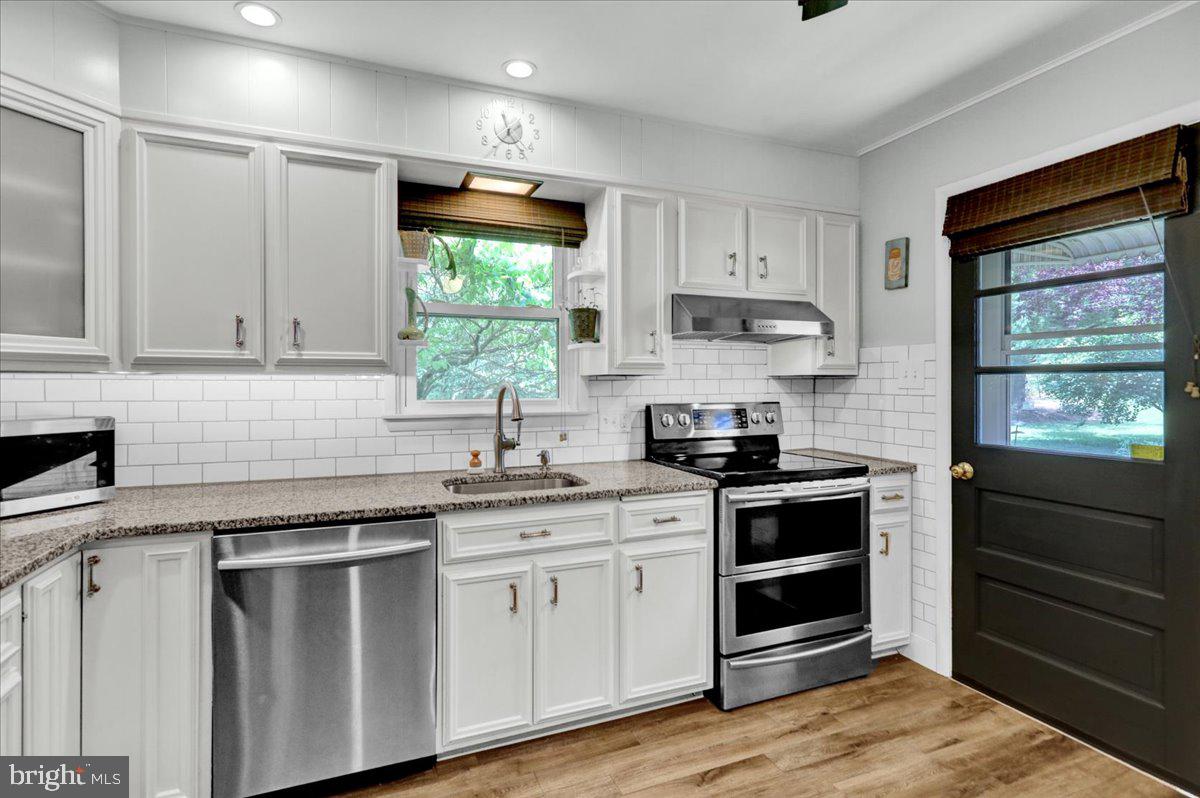 5 Lori Ct