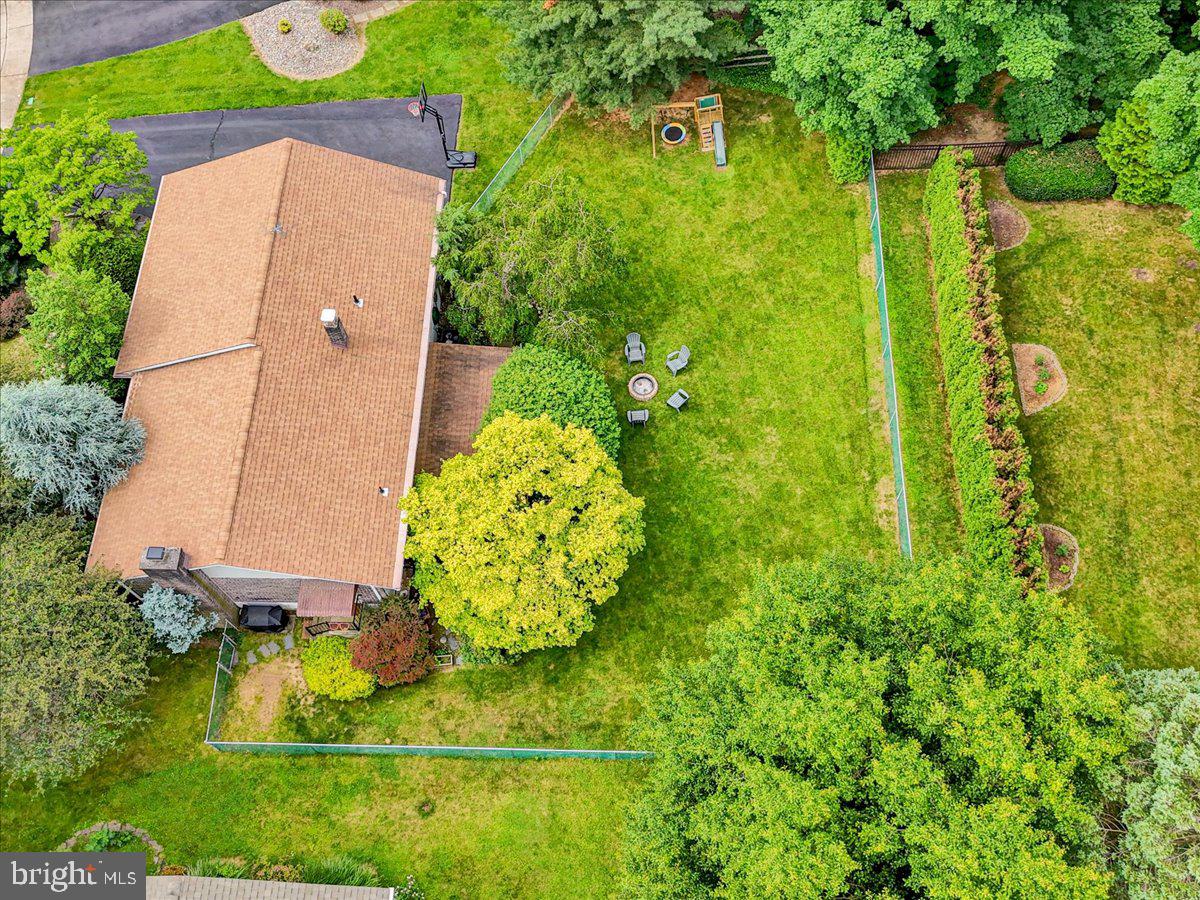 5 Lori Ct