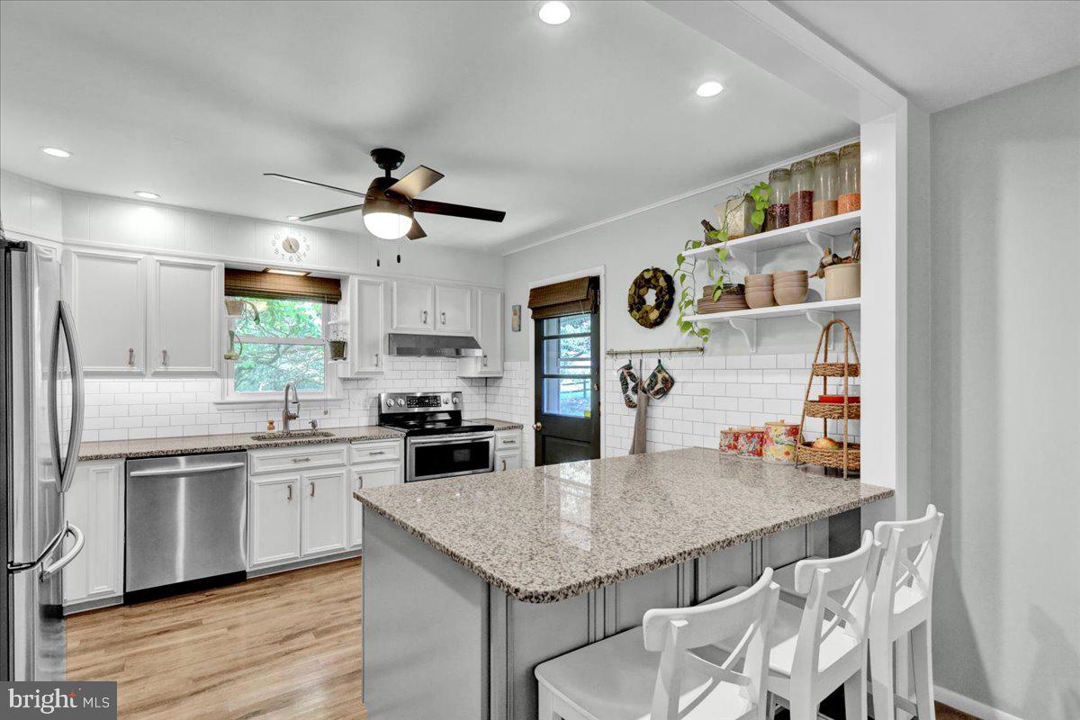 5 Lori Ct