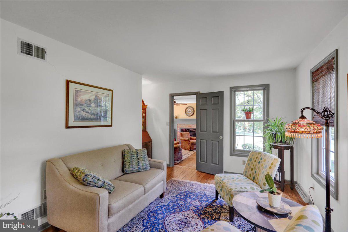 625 Scenic Dr
