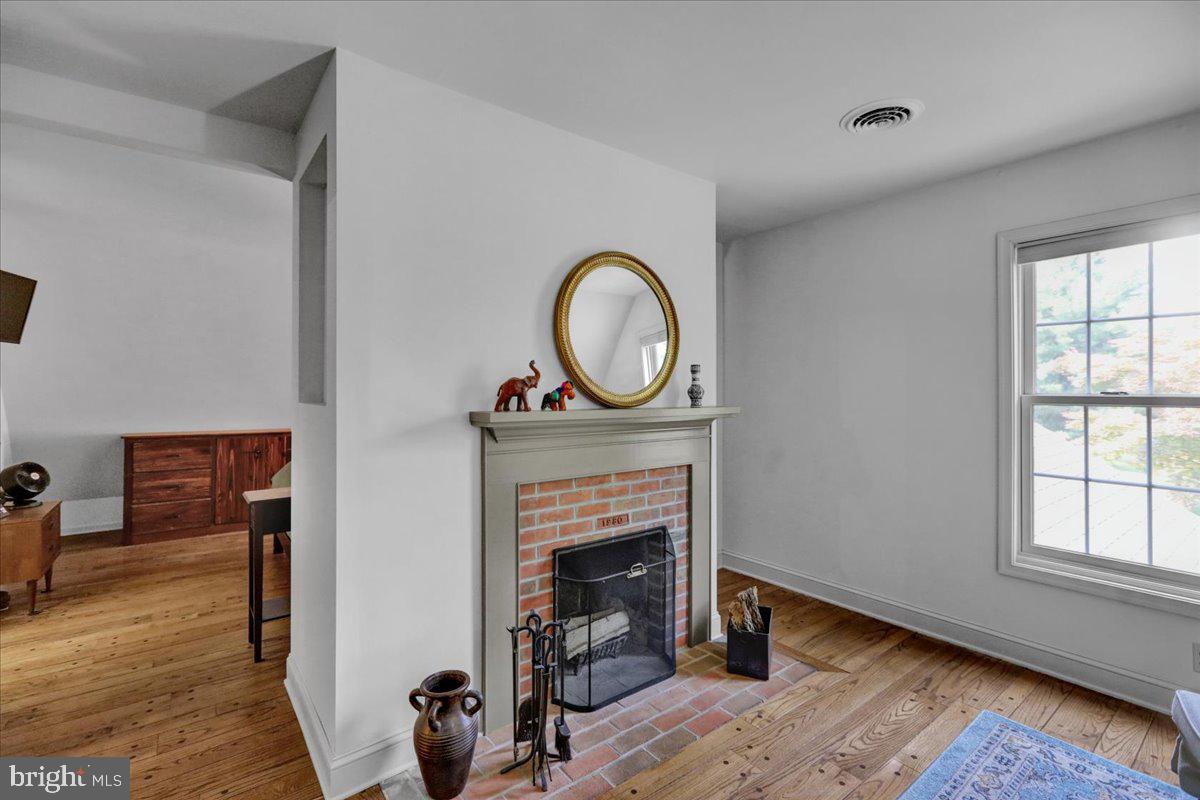 625 Scenic Dr