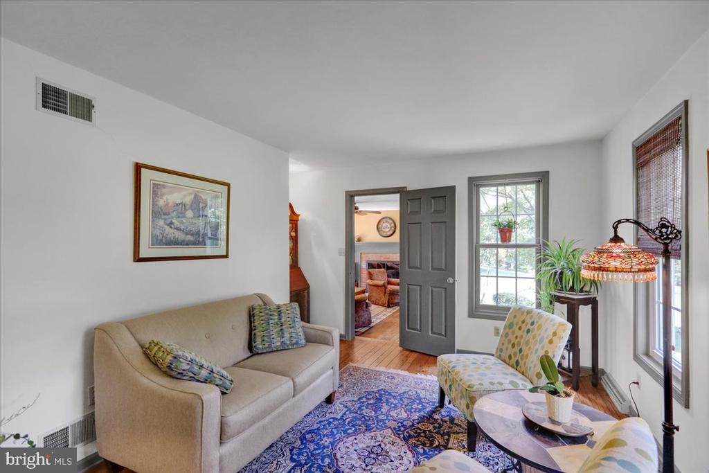 625 Scenic Dr
