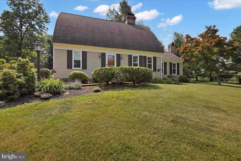 625 Scenic Dr