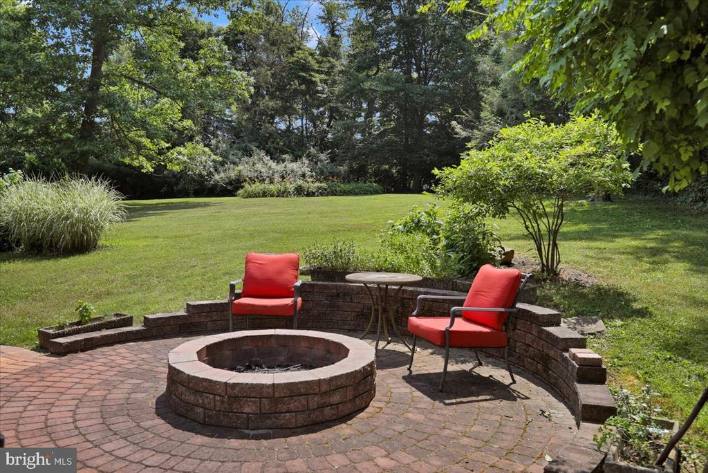 625 Scenic Dr