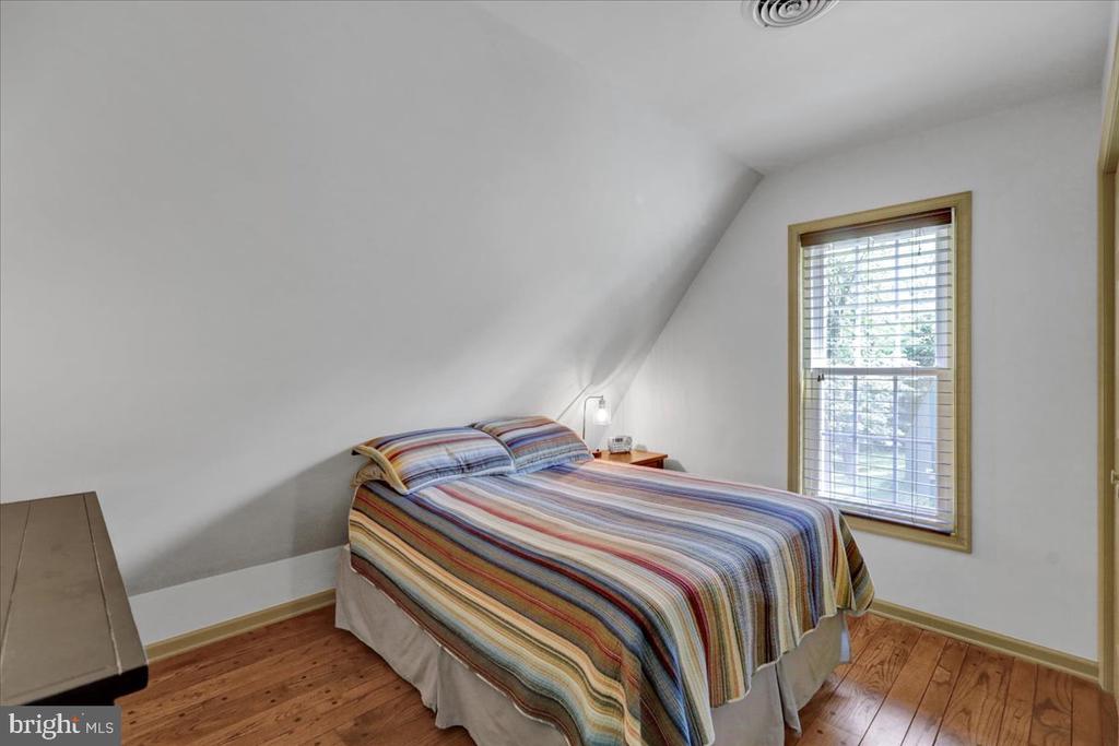 625 Scenic Dr