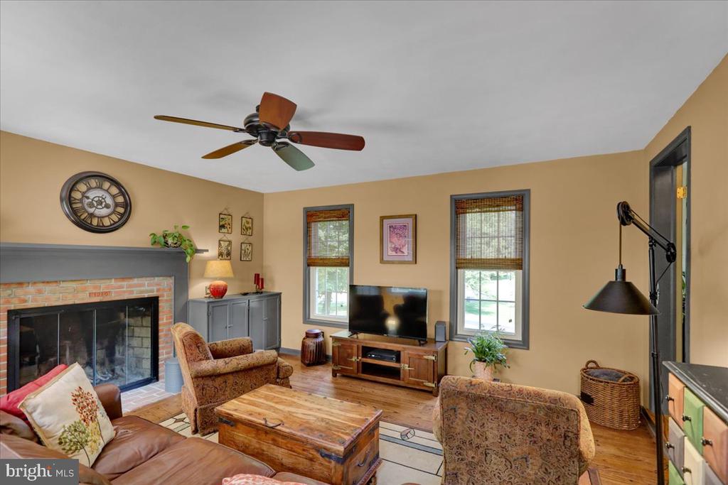 625 Scenic Dr